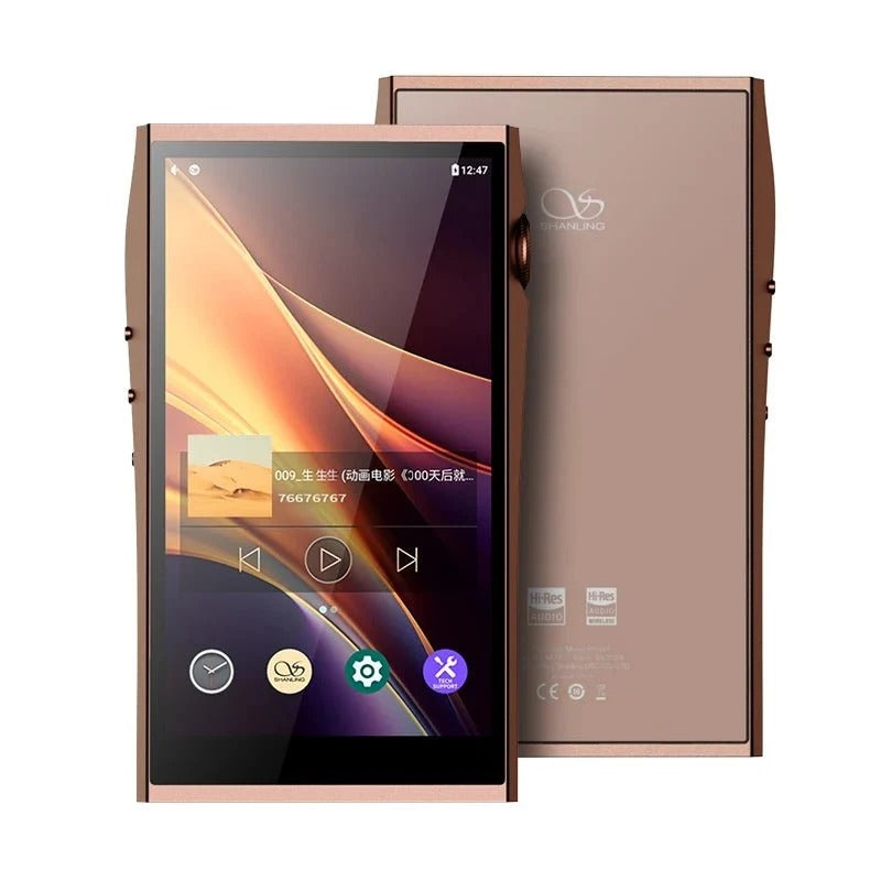 shanling m7t portable hi res audio player in hand