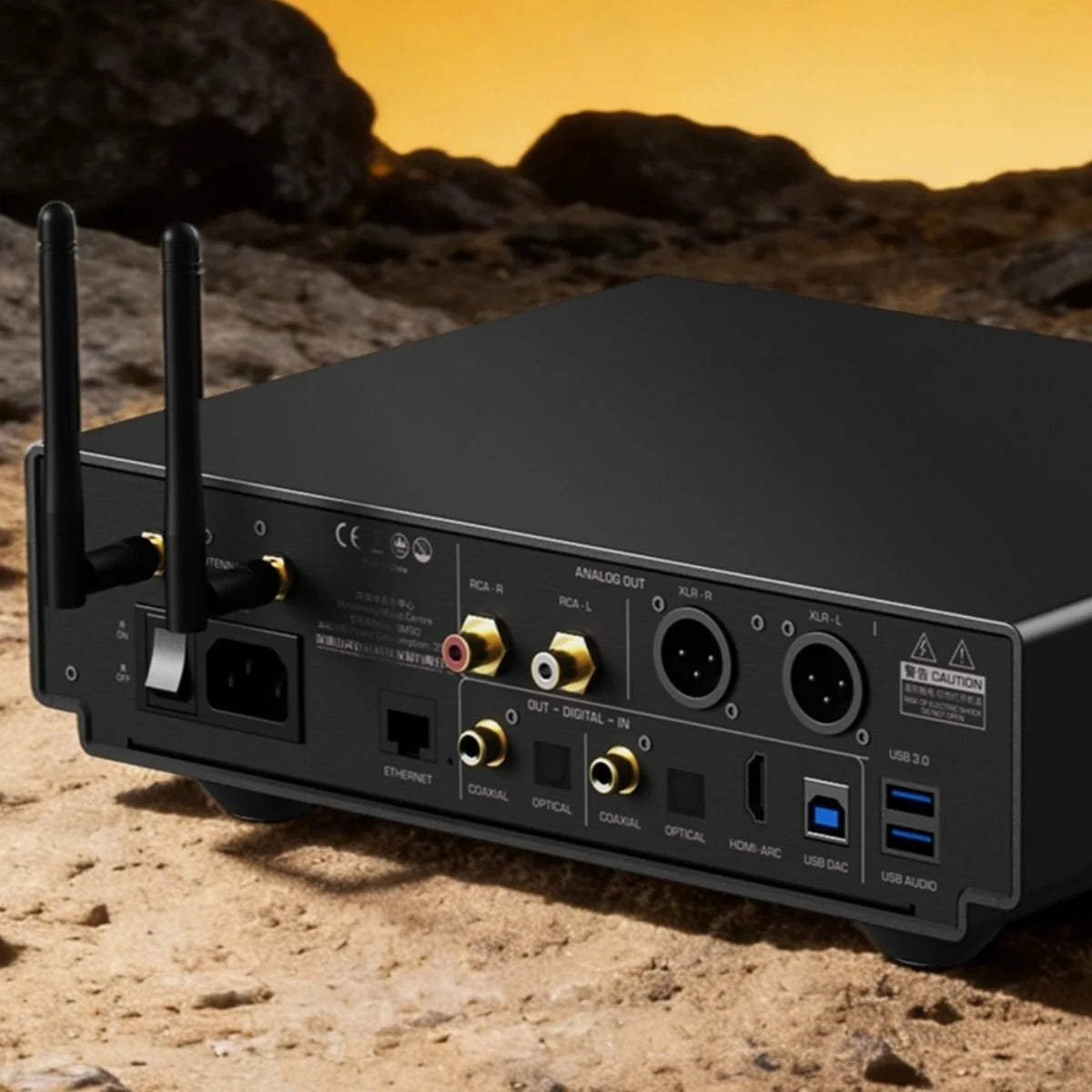 shanling sm90 hi res music streamer dac angle view