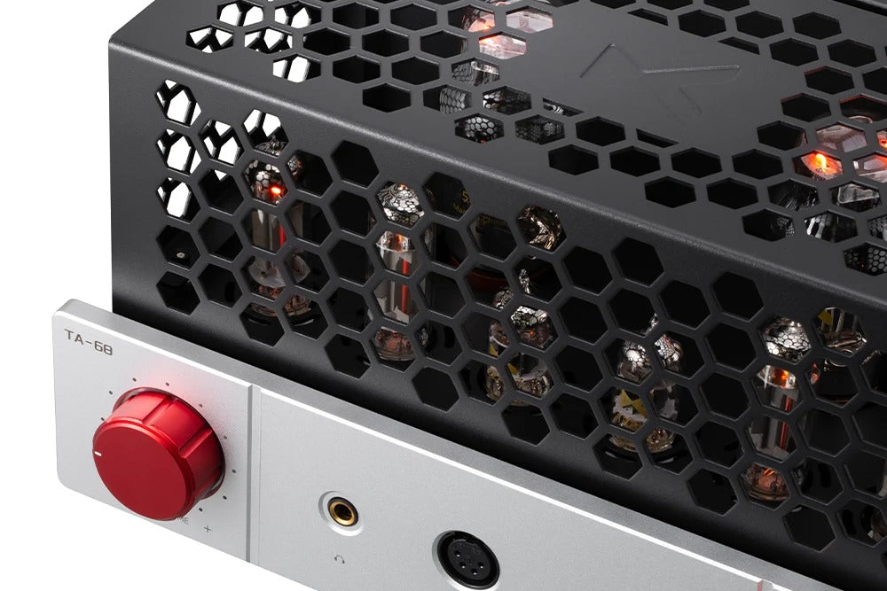 xduoo ta68 balanced tube headphone amplifier in use